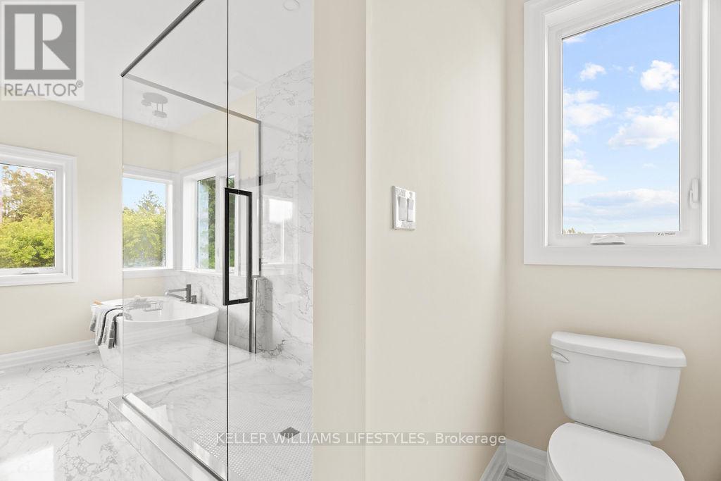 52 East Glen Drive, Lambton Shores, Ontario  N0M 1B0 - Photo 40 - X12994934