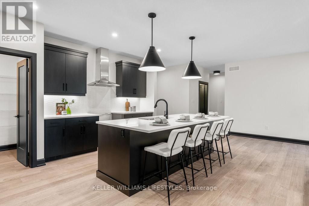 65 East Glen Drive, Lambton Shores, Ontario  N0M 1B0 - Photo 18 - X12994942