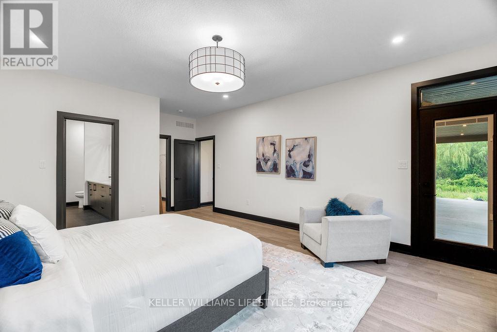 65 East Glen Drive, Lambton Shores, Ontario  N0M 1B0 - Photo 24 - X12994942