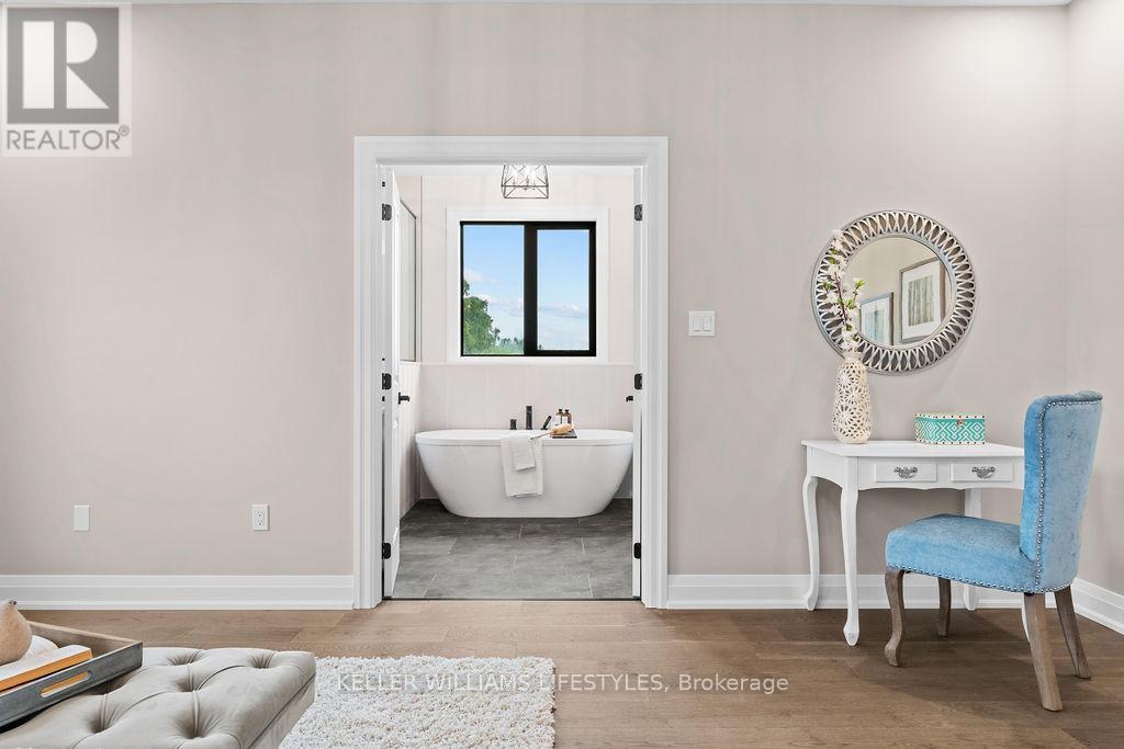 28 Alexander Gate, Lambton Shores, Ontario  N0M 1B0 - Photo 25 - X12994950