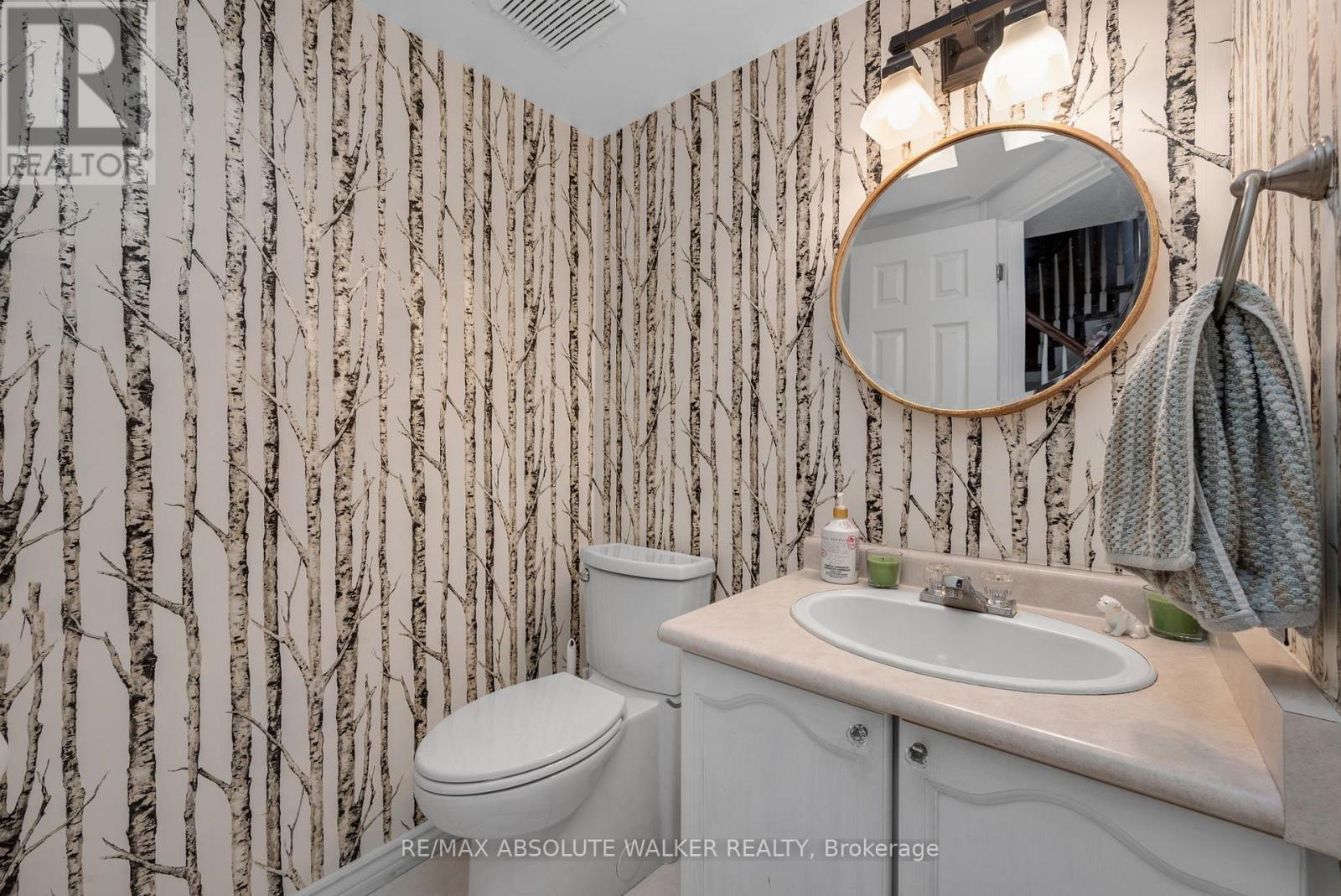 38 Beacon Way, Ottawa, Ontario  K2K 2R3 - Photo 12 - X12994960