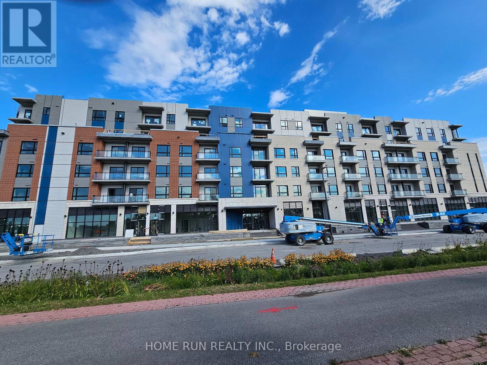 411 - 397 CODD'S ROAD, Ottawa, Ontario