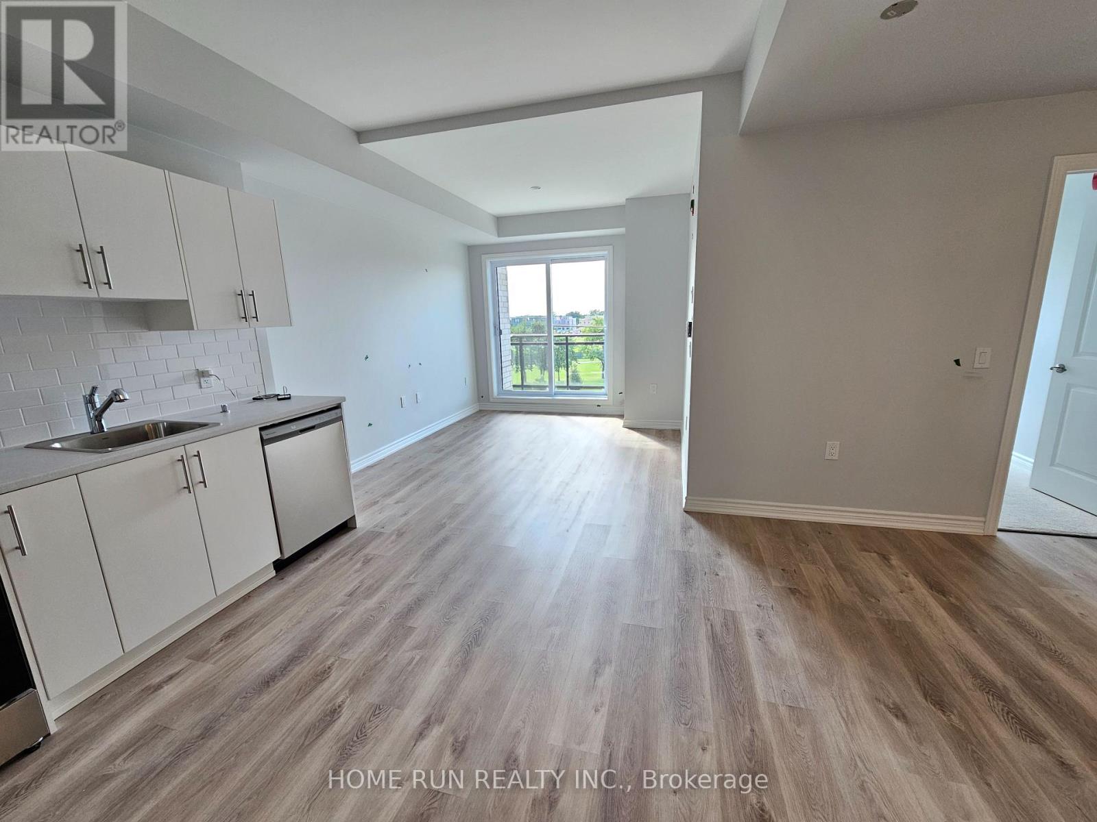 411 - 397 Codd's Road, Ottawa, Ontario  K2J 7E6 - Photo 2 - X12995046