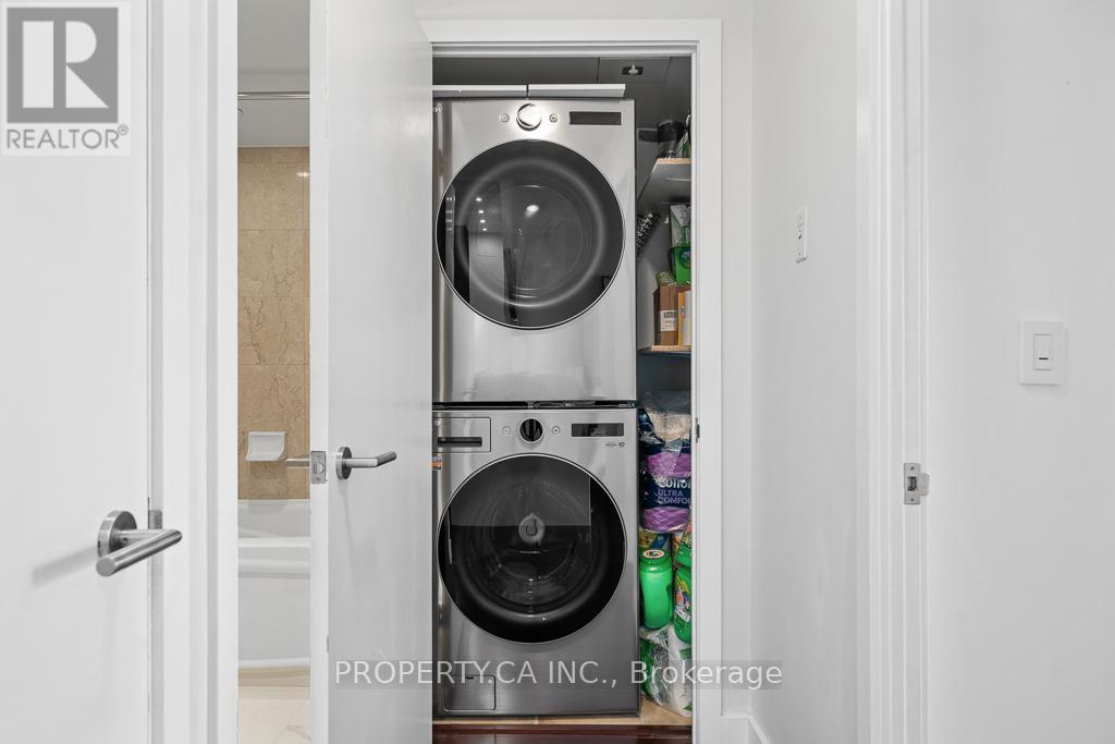 1503 - 909 Bay Street, Toronto, Ontario  M5S 3G2 - Photo 17 - C12994914