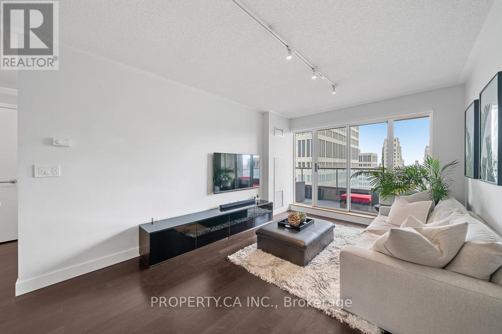 1503 - 909 Bay Street, Toronto, Ontario  M5S 3G2 - Photo 8 - C12994914