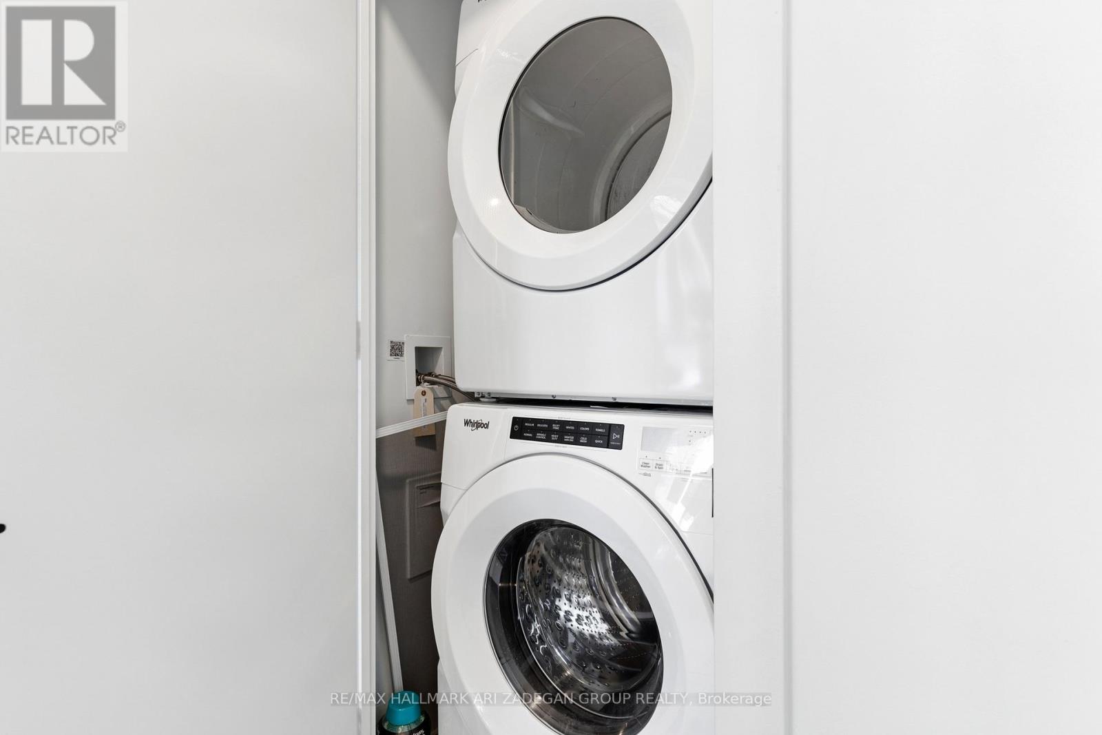 1908 - 327 King Street W, Toronto, Ontario  M5V 0W7 - Photo 10 - C12994940