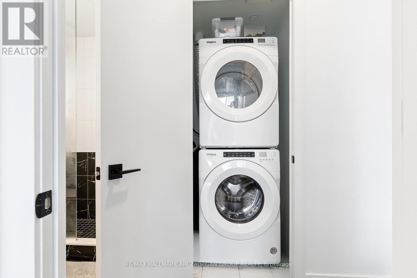 1908 - 327 King Street W, Toronto, Ontario  M5V 0W7 - Photo 11 - C12994940