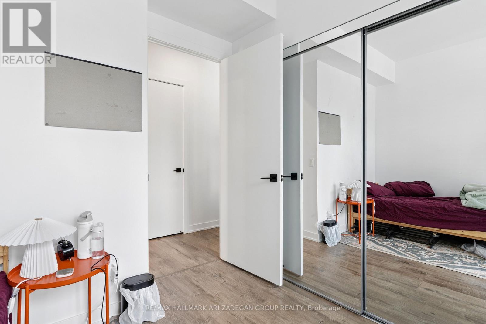 1908 - 327 King Street W, Toronto, Ontario  M5V 0W7 - Photo 14 - C12994940