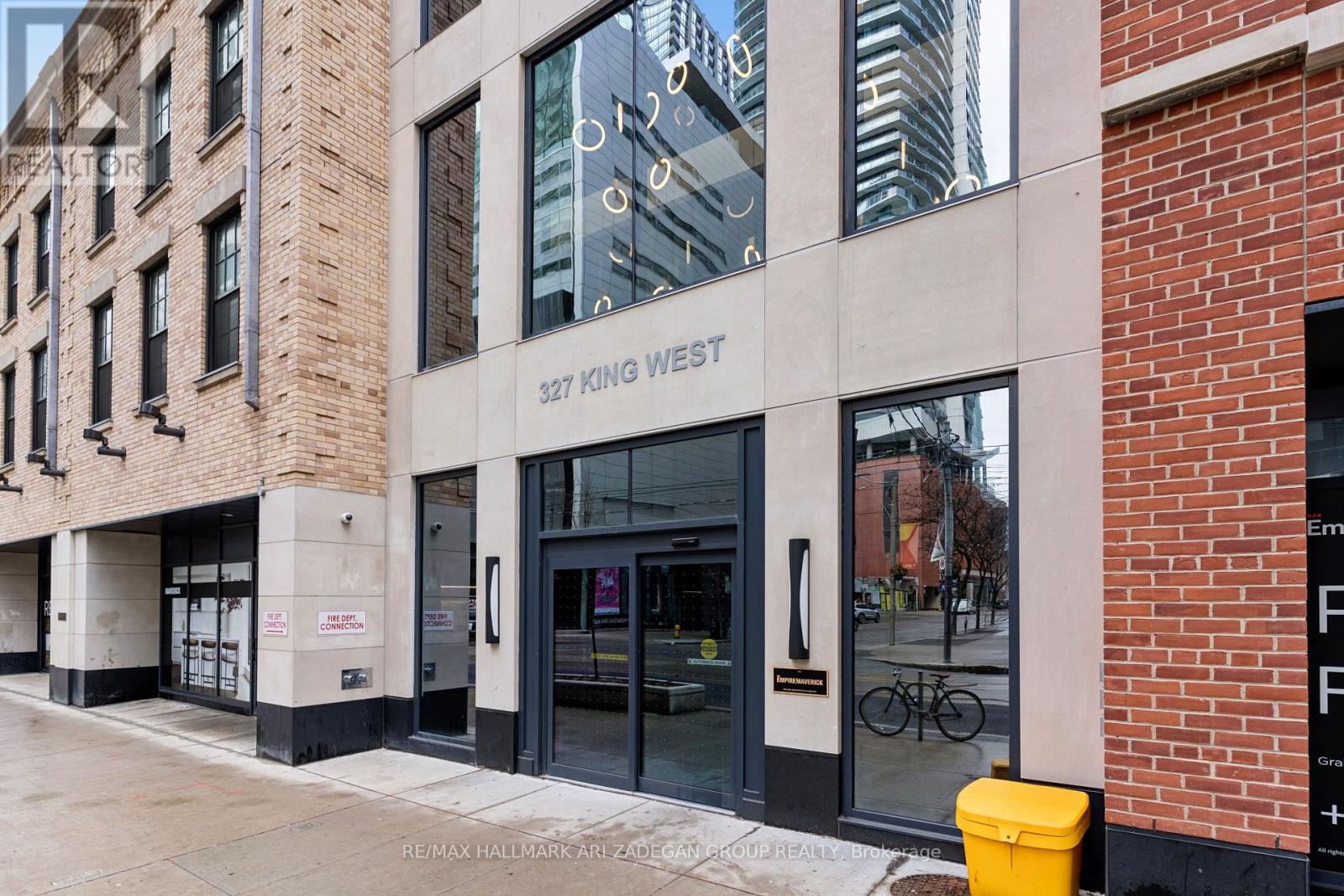 1908 - 327 King Street W, Toronto, Ontario  M5V 0W7 - Photo 17 - C12994940