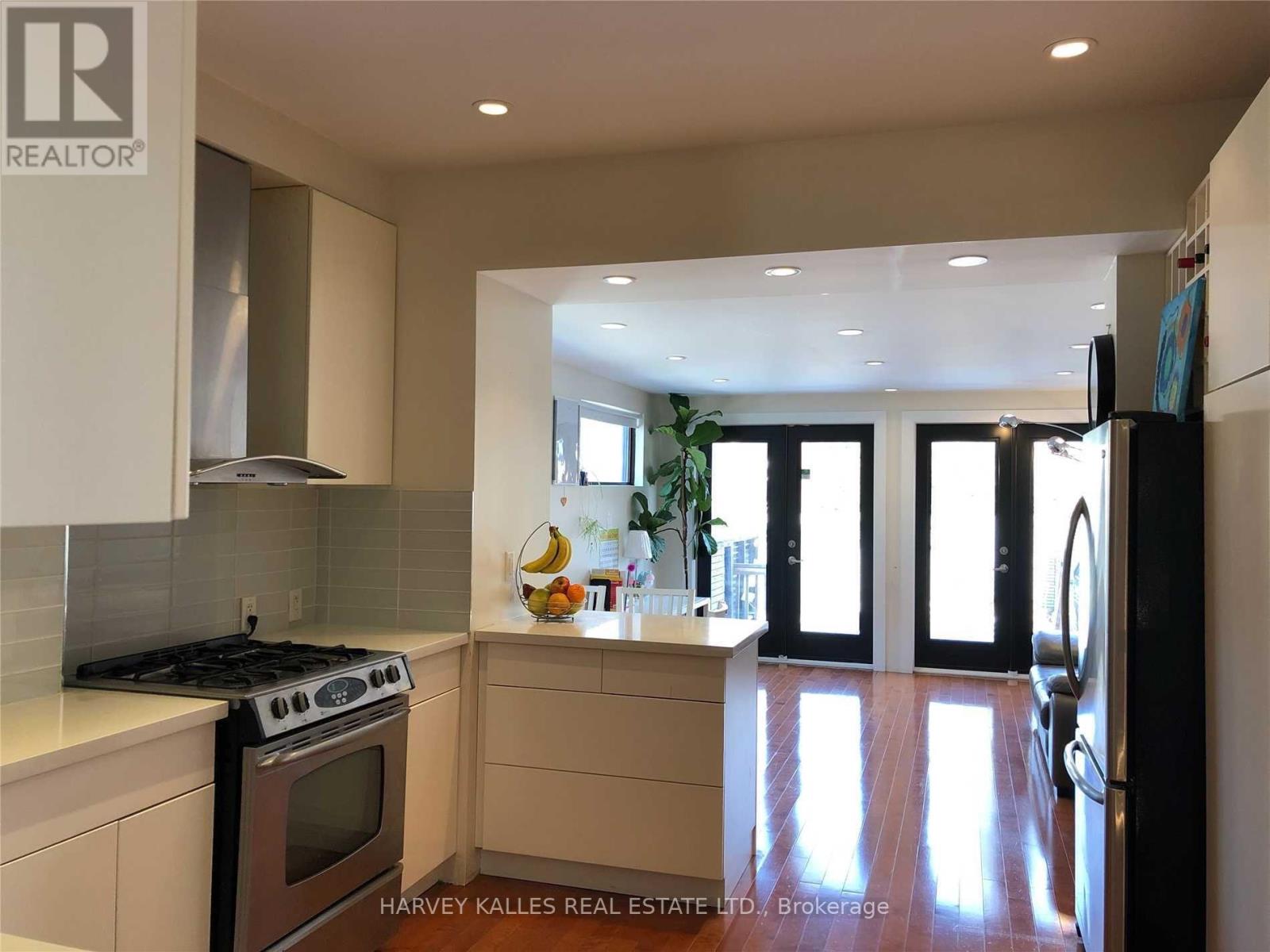 148 Roslin Avenue, Toronto, Ontario  M4N 1Z4 - Photo 10 - C12994996