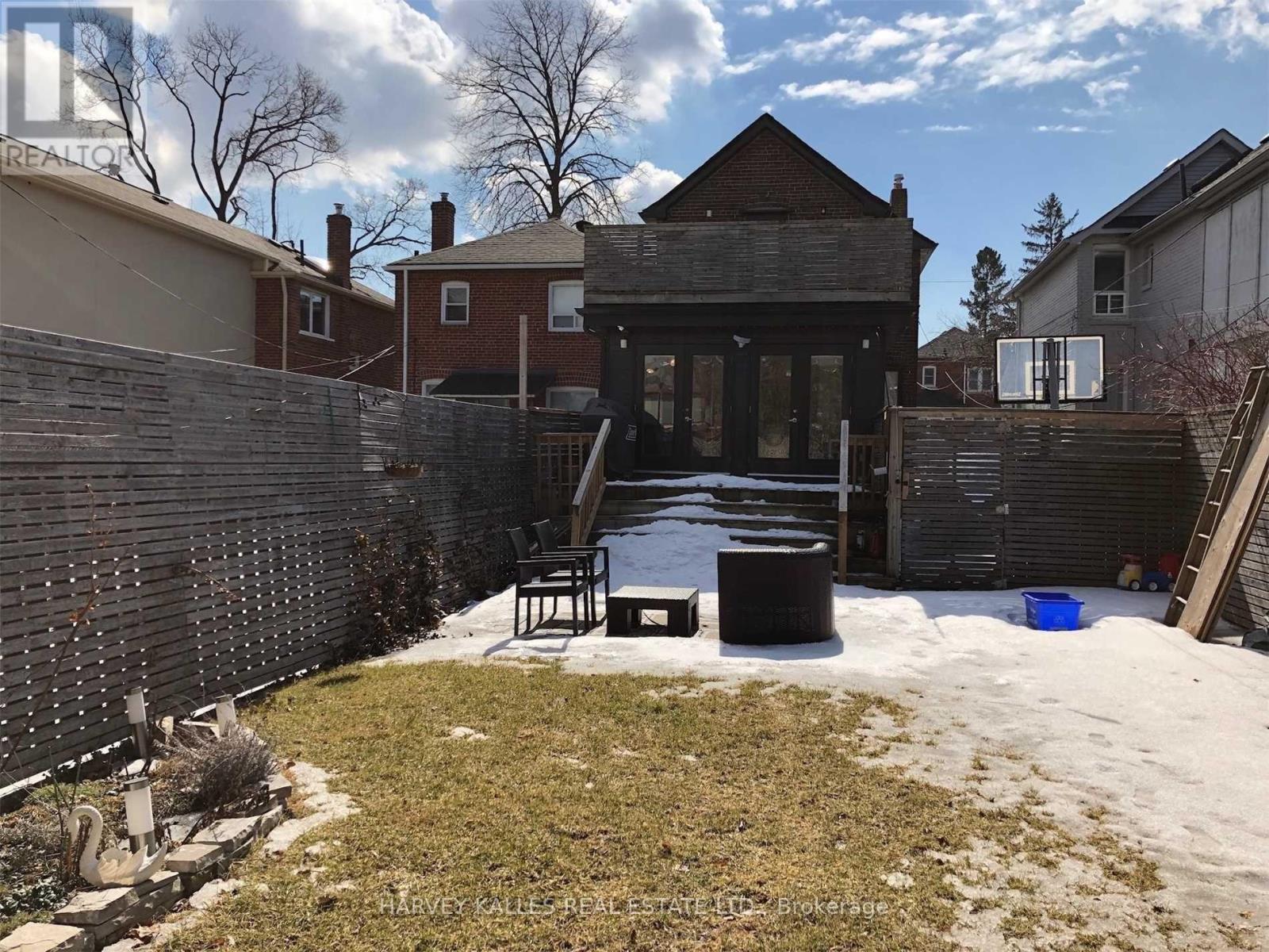 148 Roslin Avenue, Toronto, Ontario  M4N 1Z4 - Photo 18 - C12994996