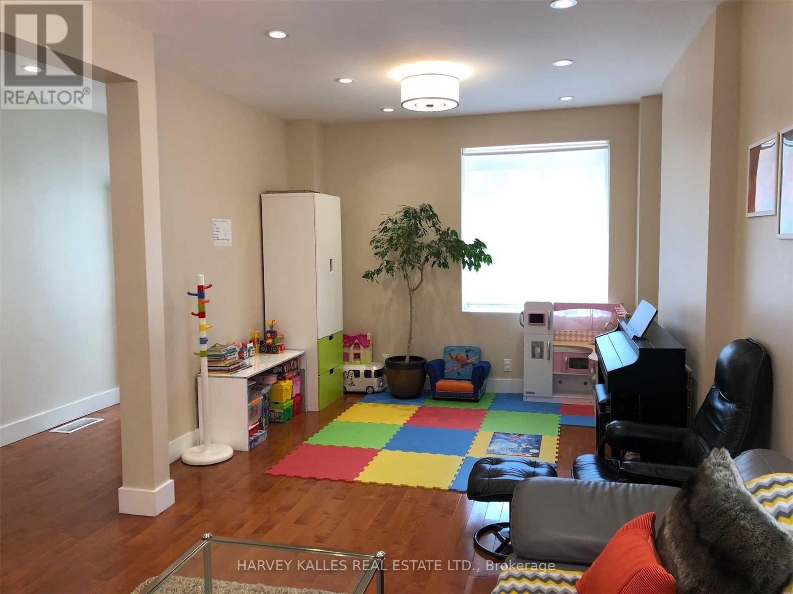 148 Roslin Avenue, Toronto, Ontario  M4N 1Z4 - Photo 6 - C12994996