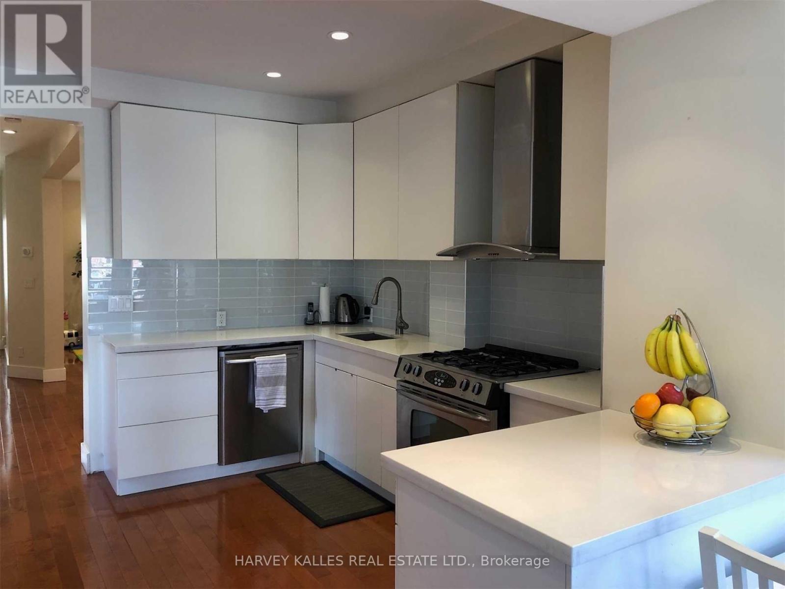 148 Roslin Avenue, Toronto, Ontario  M4N 1Z4 - Photo 8 - C12994996