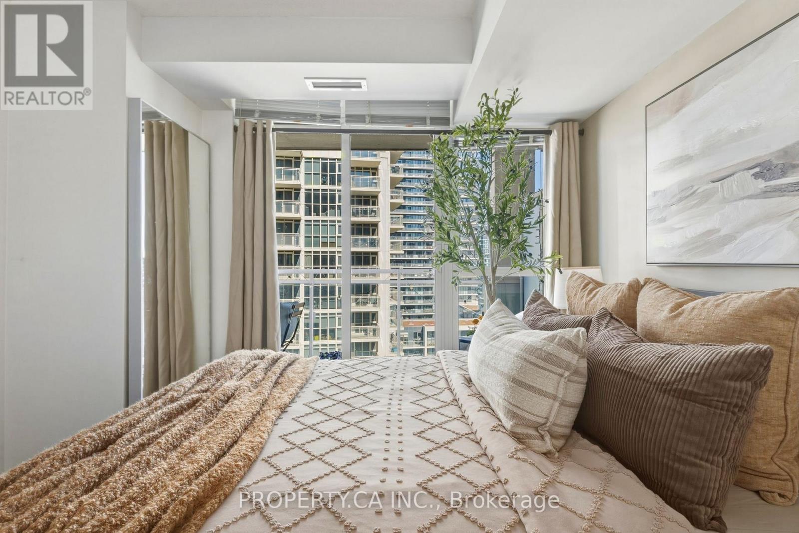 1604 - 35 Bastion Street, Toronto, Ontario  M5V 0C2 - Photo 11 - C12995008