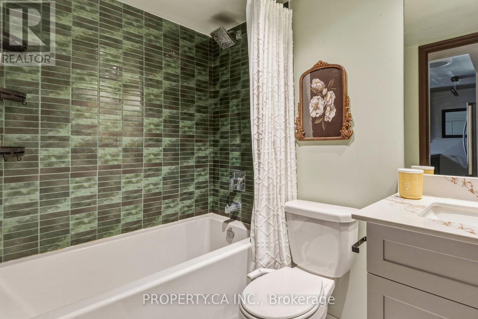 1604 - 35 Bastion Street, Toronto, Ontario  M5V 0C2 - Photo 15 - C12995008