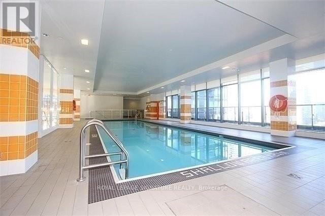 1802 - 295 Adelaide Street W, Toronto, Ontario  M5V 1P7 - Photo 13 - C12995044