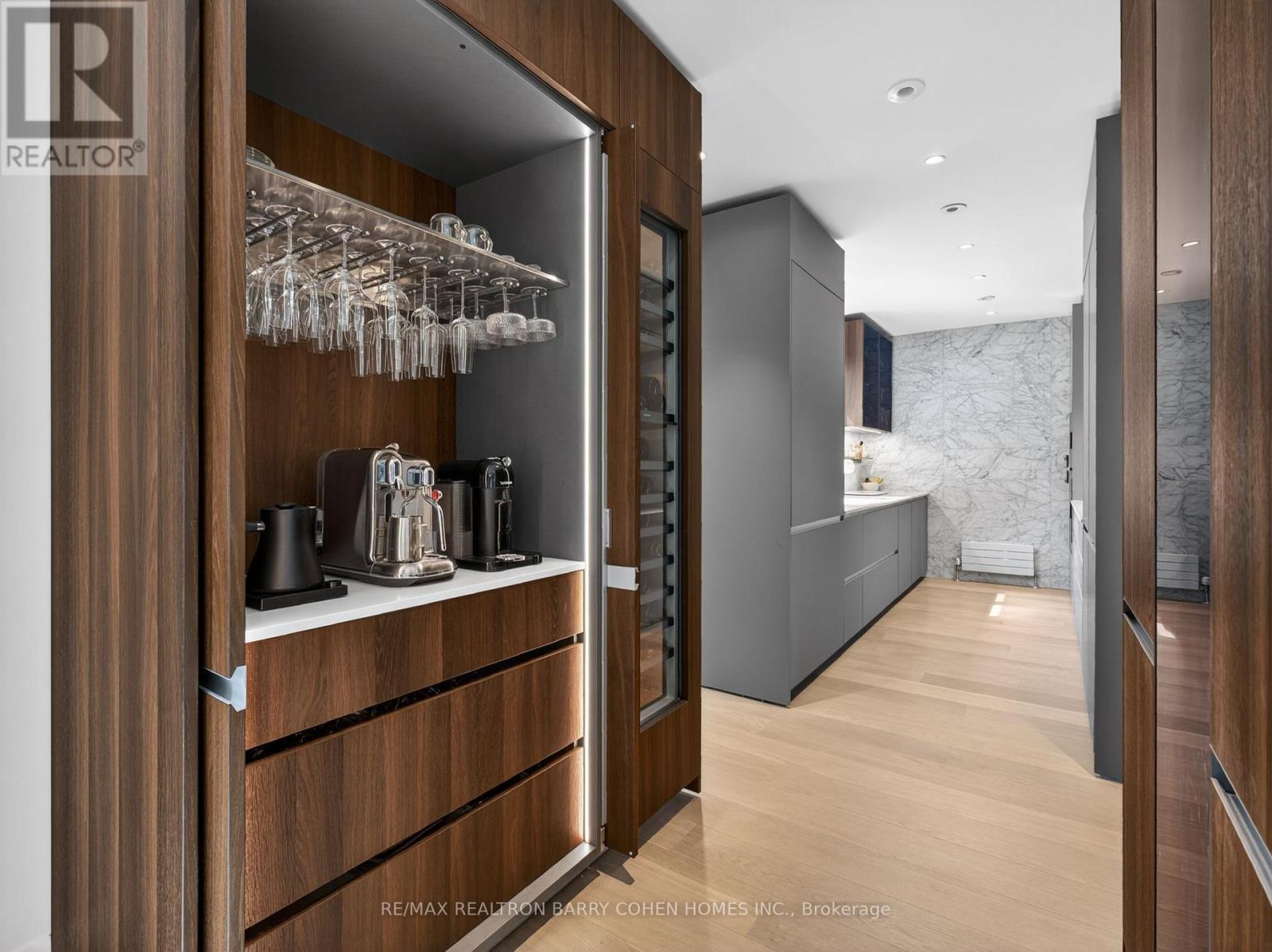 130 Mona Drive, Toronto, Ontario  M5N 2R6 - Photo 11 - C12995098