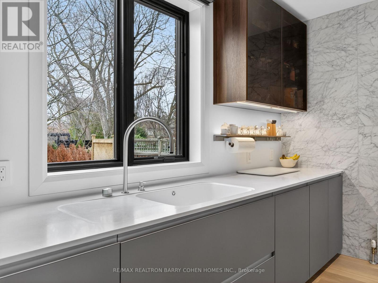 130 Mona Drive, Toronto, Ontario  M5N 2R6 - Photo 13 - C12995098