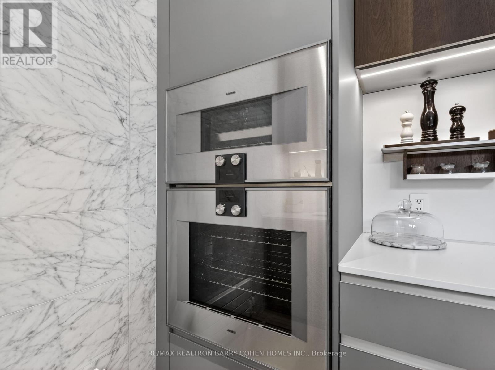 130 Mona Drive, Toronto, Ontario  M5N 2R6 - Photo 14 - C12995098