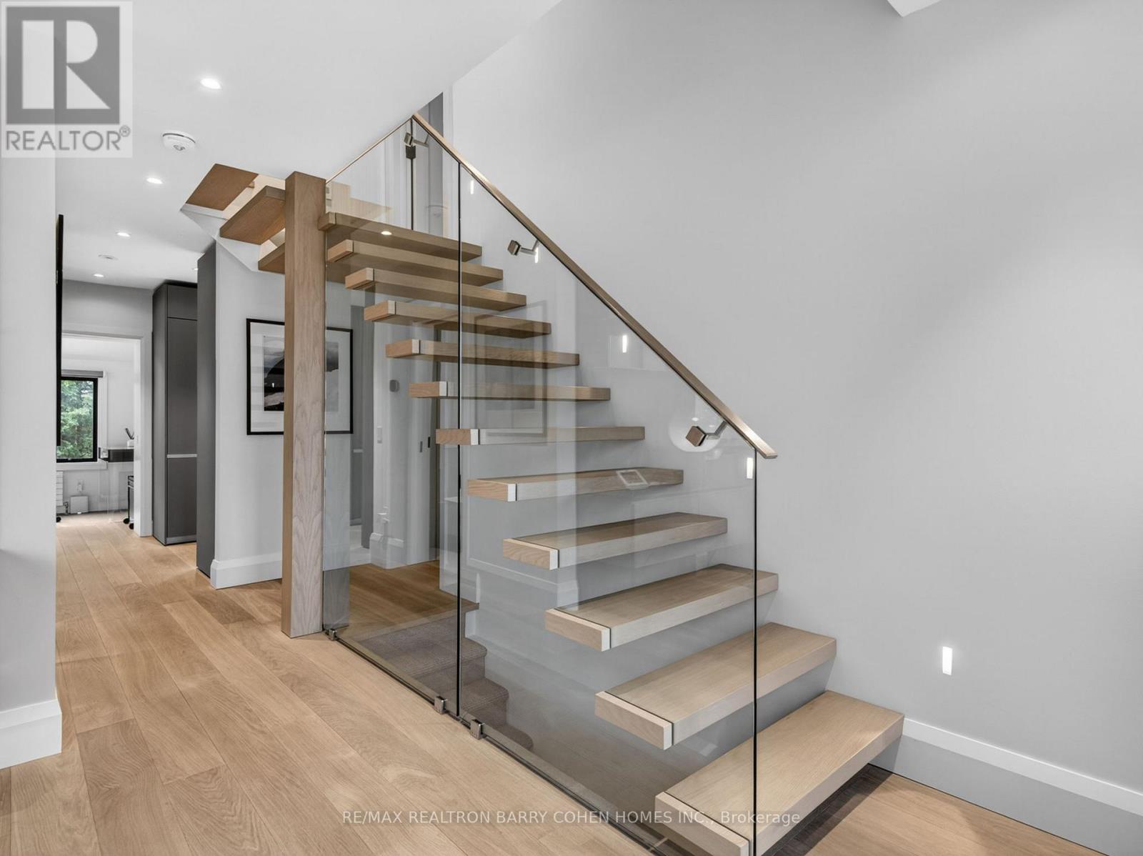 130 Mona Drive, Toronto, Ontario  M5N 2R6 - Photo 18 - C12995098