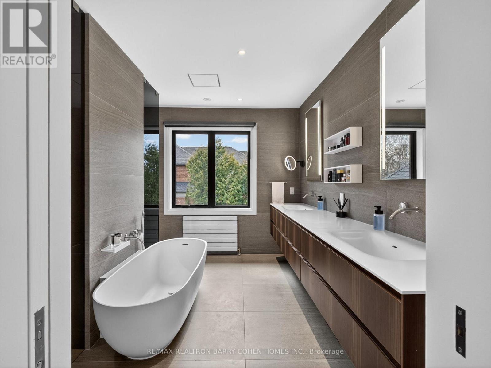 130 Mona Drive, Toronto, Ontario  M5N 2R6 - Photo 25 - C12995098