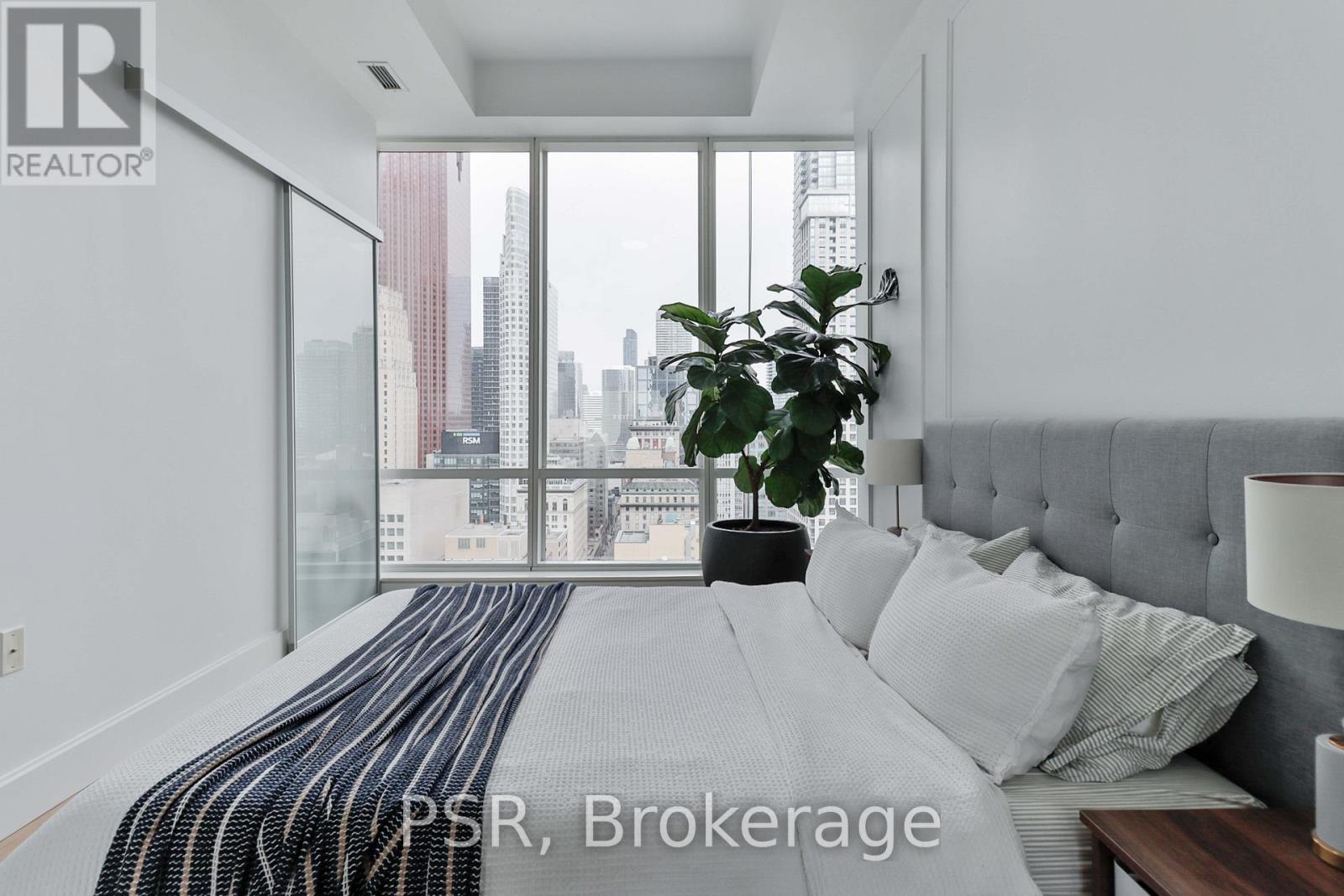 2806 - 8 The Esplanade Street, Toronto, Ontario  M5E 0A6 - Photo 18 - C12995104