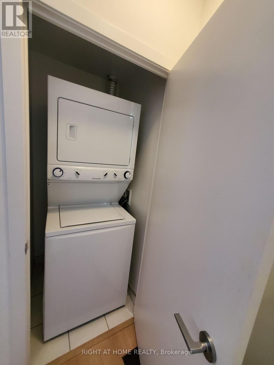 319 - 62 Forest Manor Road, Toronto, Ontario  M2J 0B6 - Photo 9 - C12995118