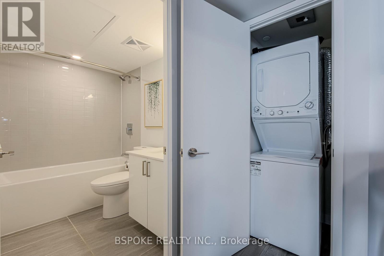 1102 - 38 Monte Kwinter Court, Toronto, Ontario  M3H 0E2 - Photo 7 - C12995120