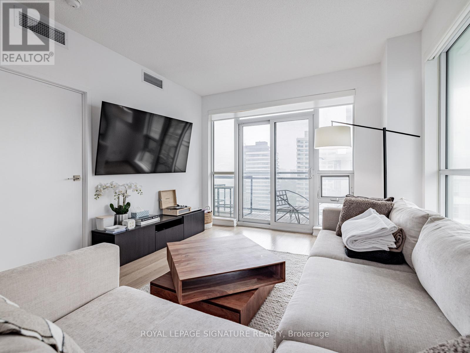 1520 - 98 Lillian Street, Toronto, Ontario  M4S 0A5 - Photo 14 - C12995174