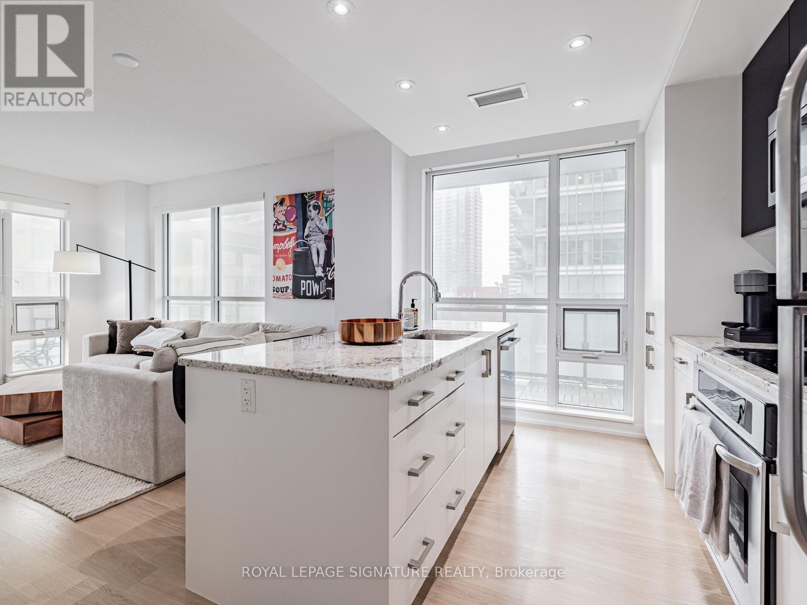 1520 - 98 Lillian Street, Toronto, Ontario  M4S 0A5 - Photo 15 - C12995174