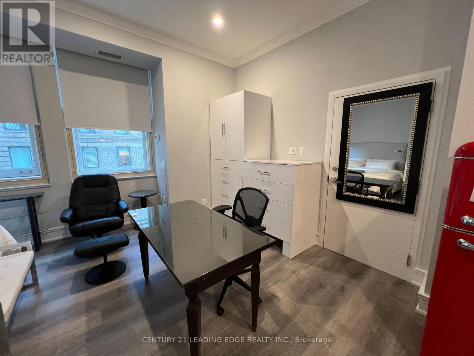 1013 - 1 King Street W, Toronto, Ontario  M5H 1A1 - Photo 6 - C12995190