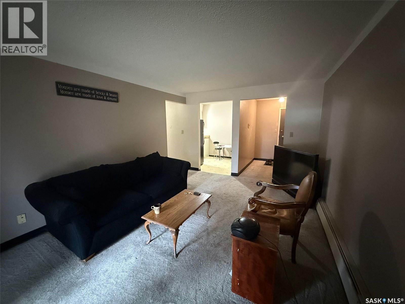 209 15 Barr Street, Regina, Saskatchewan  S4R 8B4 - Photo 3 - SK032779