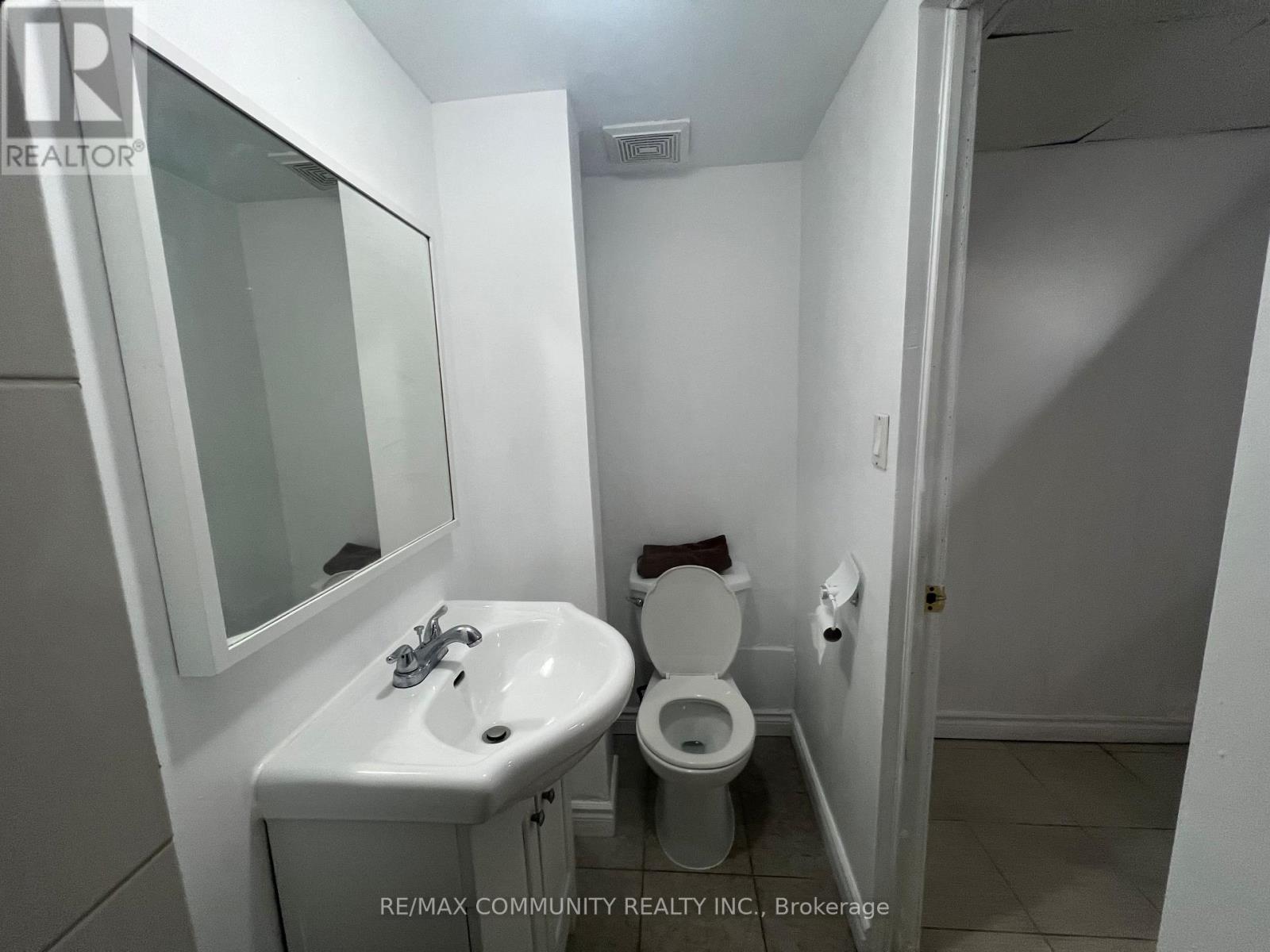 284 Sprucewood Court, Toronto, Ontario  M1W 1P8 - Photo 11 - E12995156