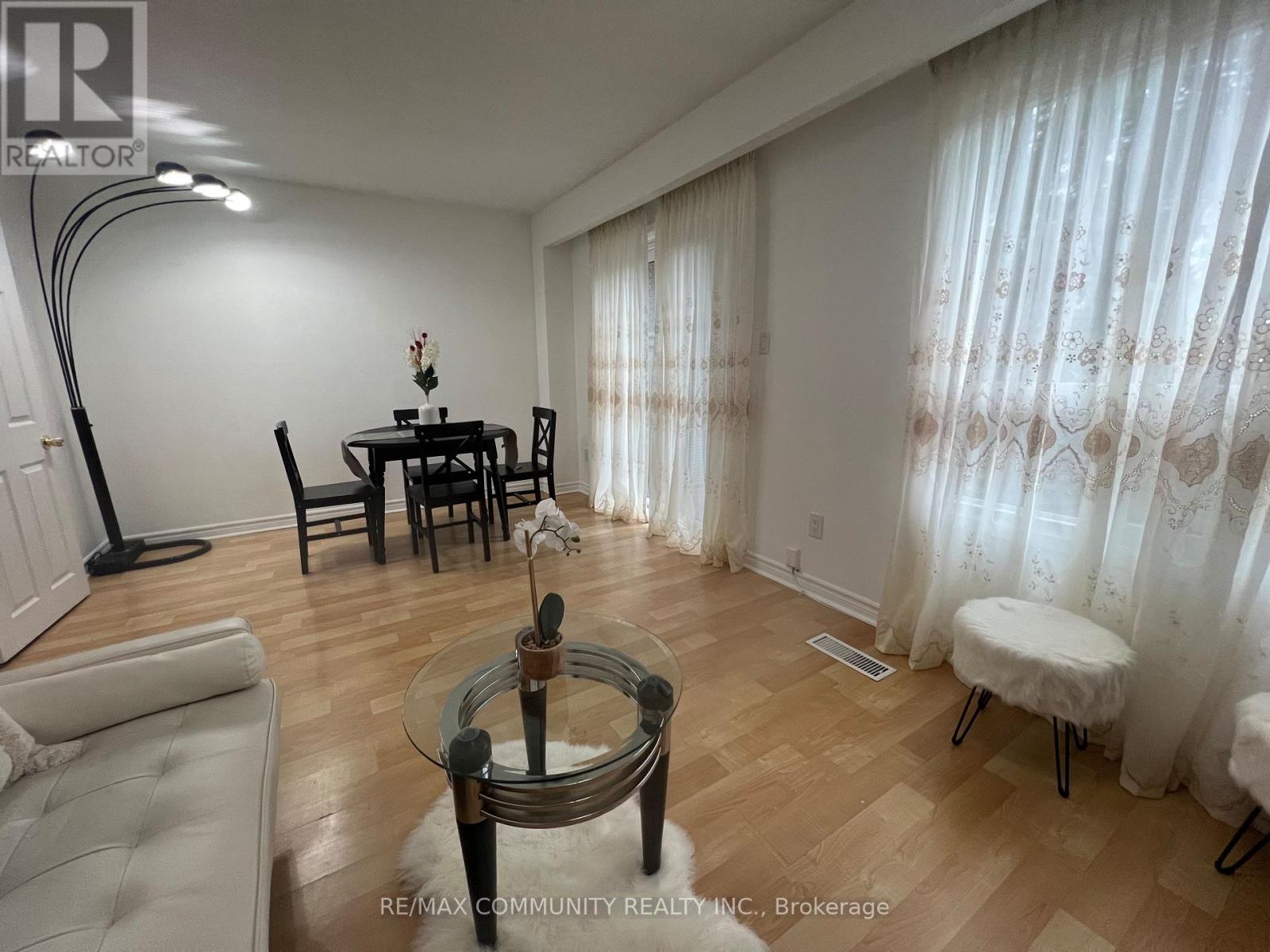 284 Sprucewood Court, Toronto, Ontario  M1W 1P8 - Photo 7 - E12995156