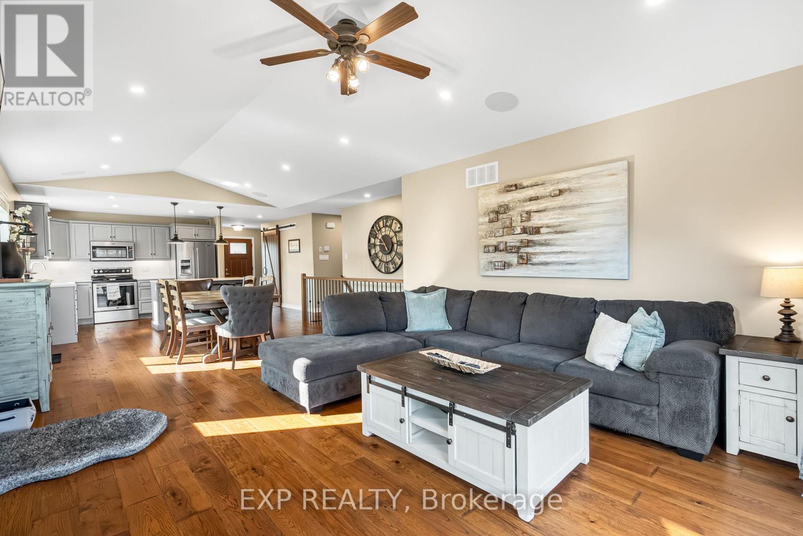 86 Horton Street, Mississippi Mills, Ontario  K0A 1A0 - Photo 16 - X12661704