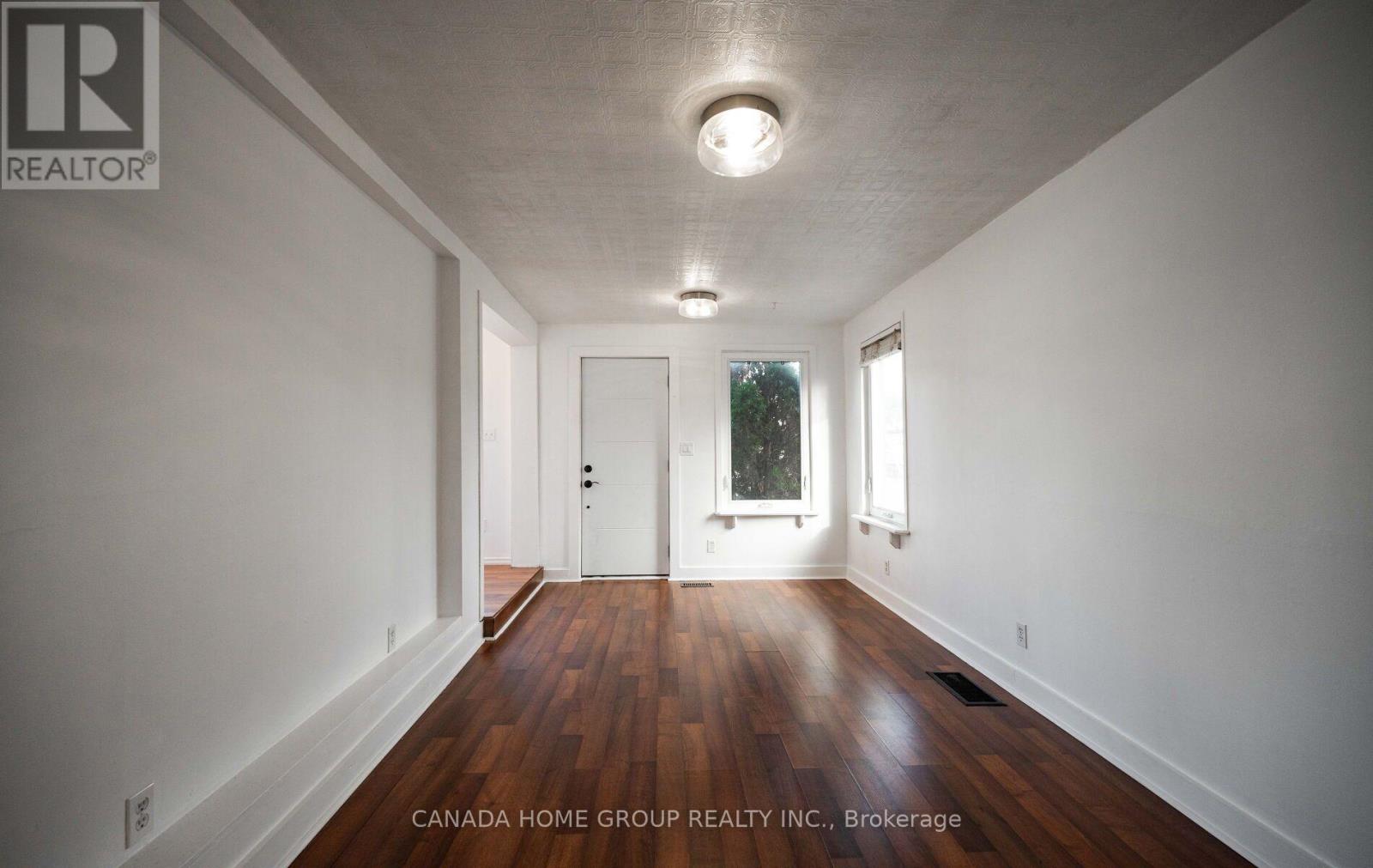 30 Main Street N, Milton, Ontario  L0P 1B0 - Photo 7 - W12956548