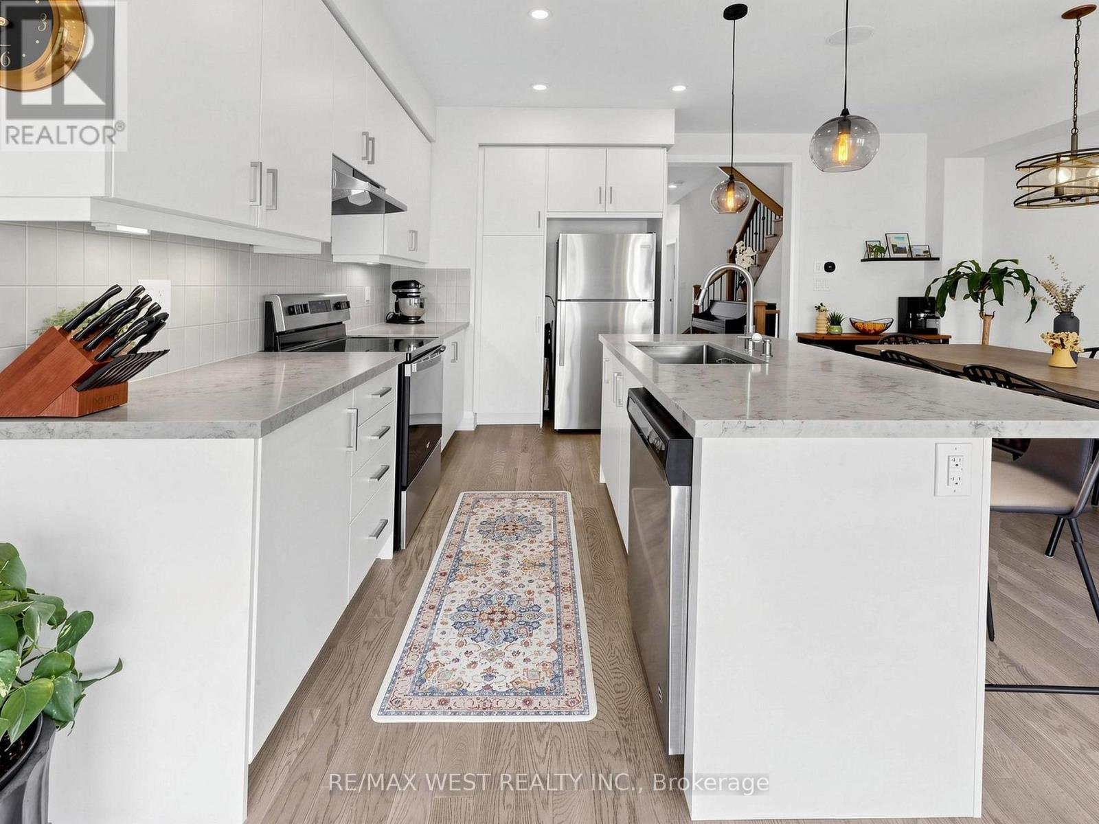 32 Angelfish Road, Brampton, Ontario  L7A 5C3 - Photo 13 - W12990068