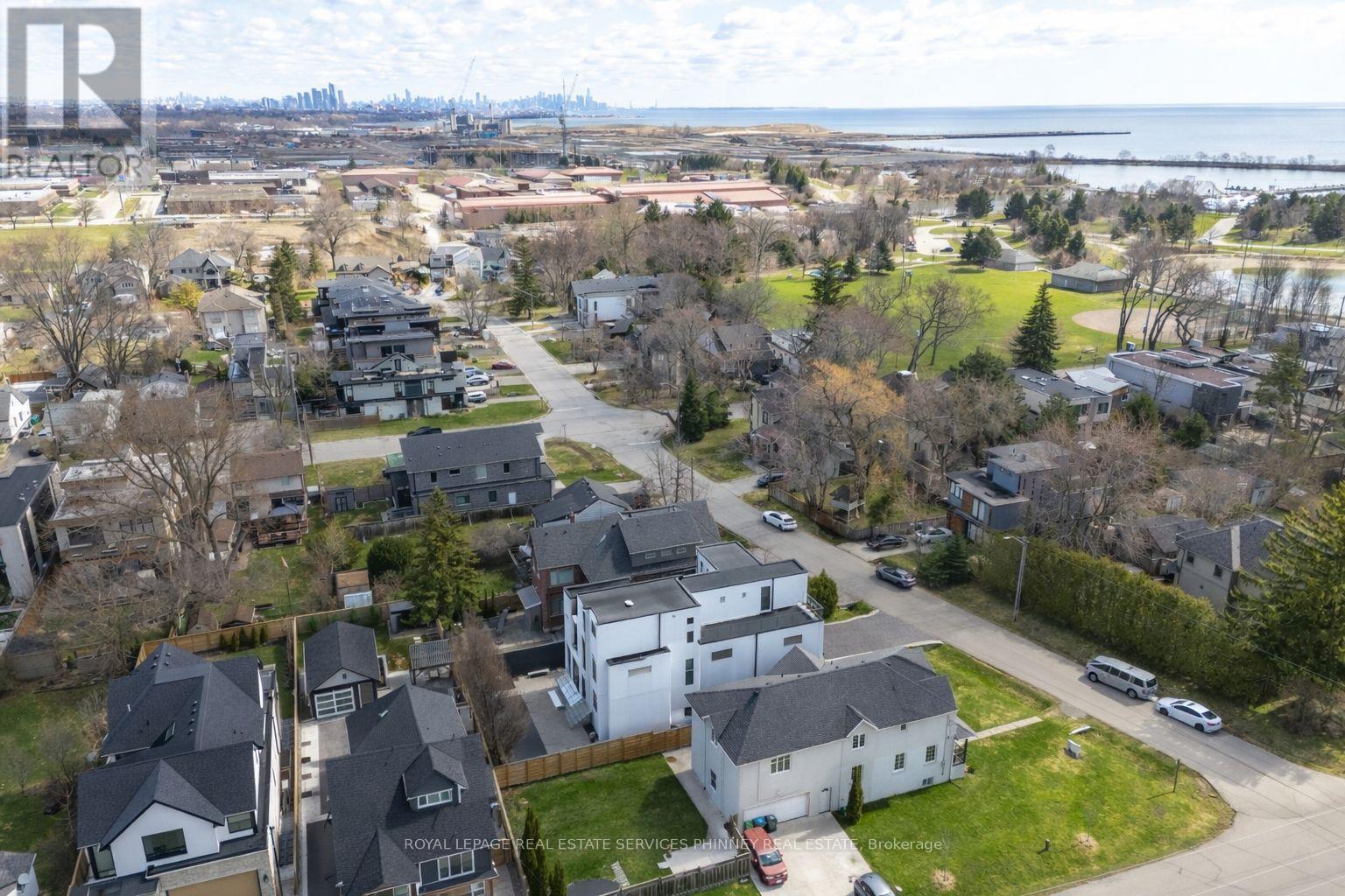 647 Montbeck Crescent, Mississauga, Ontario  L5G 1P1 - Photo 50 - W12992850