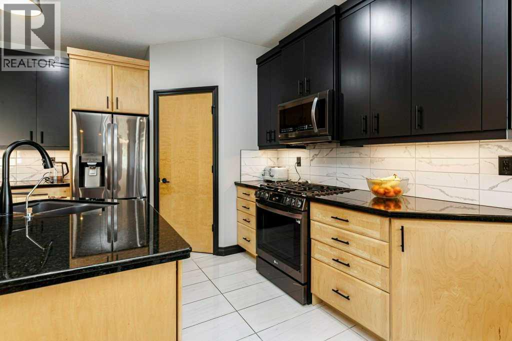 6 Cranna Place, Lacombe, Alberta  T4L 2N7 - Photo 7 - A2301009