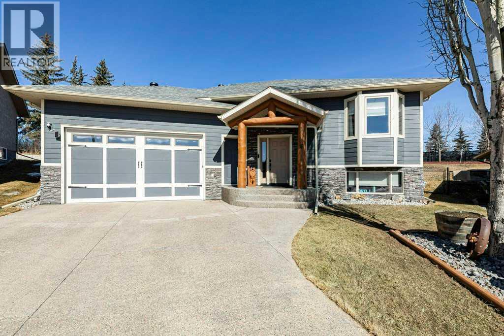 6 Cranna Place, Lacombe, Alberta  T4L 2N7 - Photo 1 - A2301009