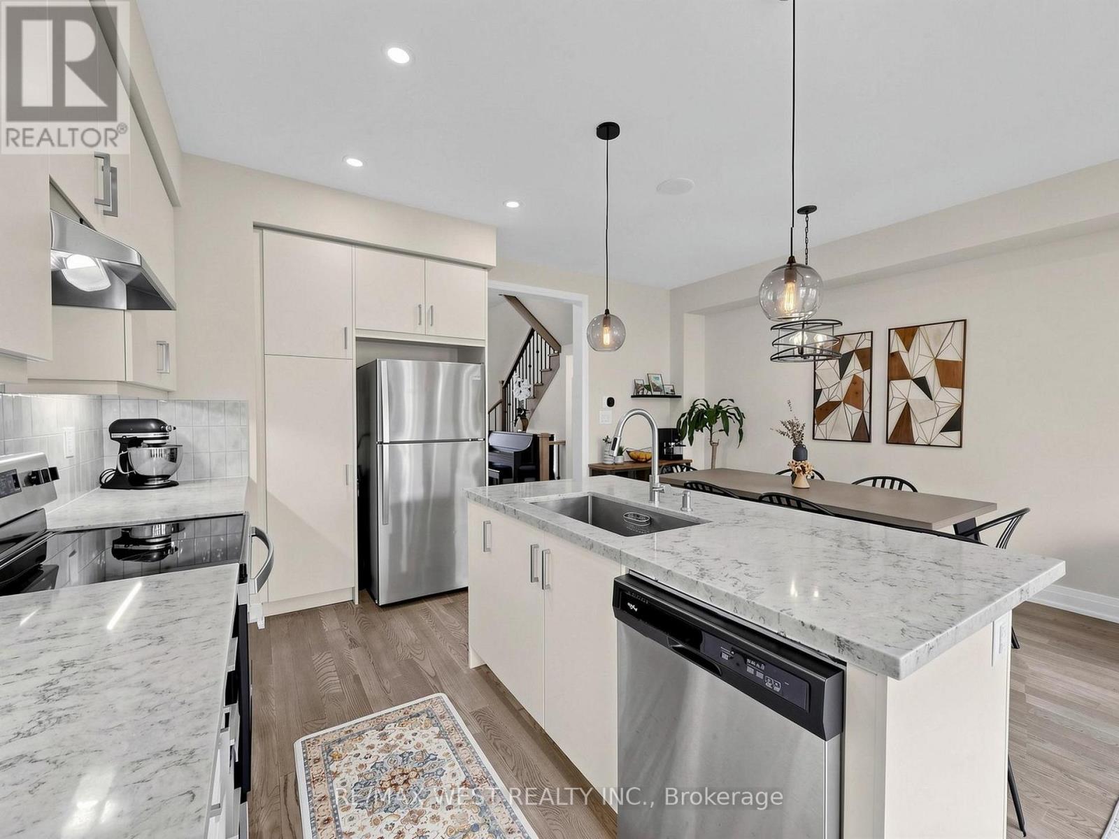 32 Angelfish Road, Brampton, Ontario  L7A 5C3 - Photo 14 - W12990068