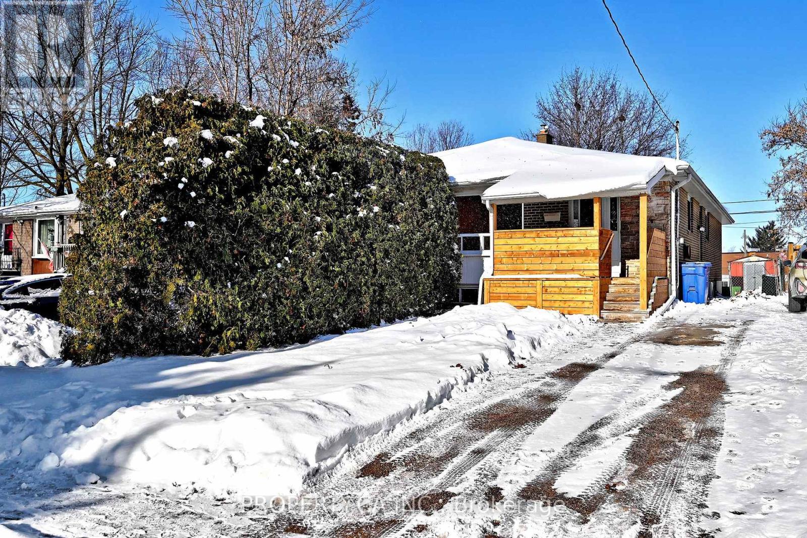 701 SUNNYPOINT DRIVE, Newmarket, Ontario