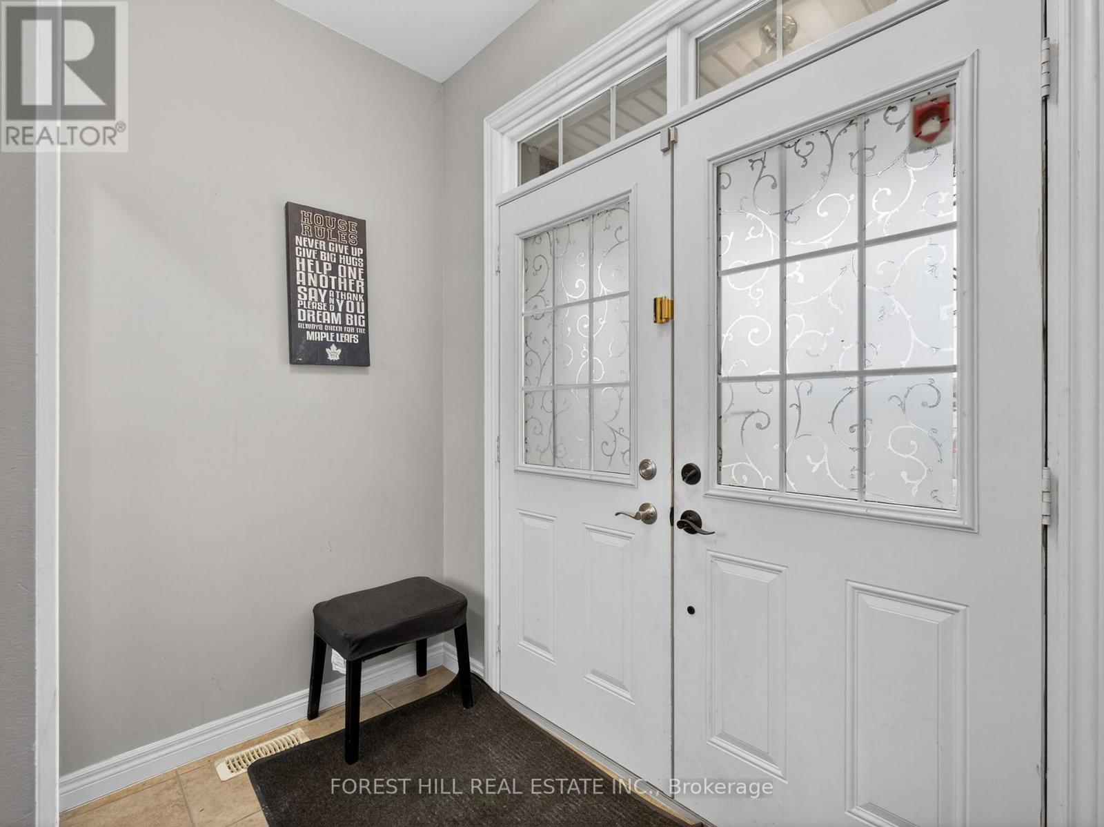 53 Marc Santi Boulevard, Vaughan, Ontario  L6A 0K2 - Photo 2 - N12994984