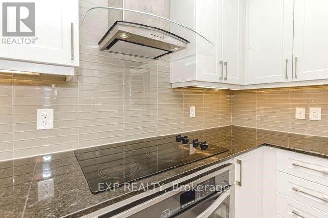 1603 - 9608 Yonge Street, Richmond Hill, Ontario  L4C 0X4 - Photo 10 - N12995064