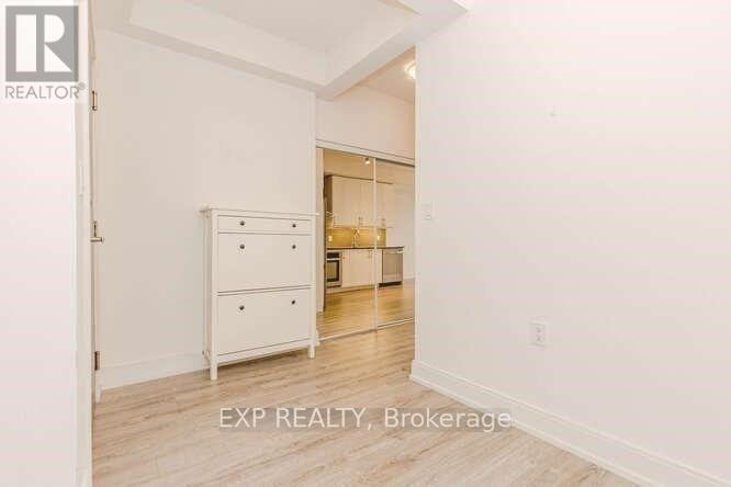 1603 - 9608 Yonge Street, Richmond Hill, Ontario  L4C 0X4 - Photo 5 - N12995064