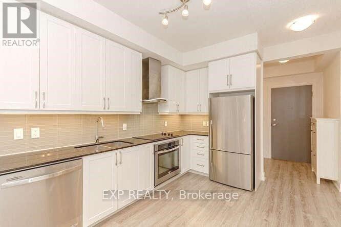 1603 - 9608 Yonge Street, Richmond Hill, Ontario  L4C 0X4 - Photo 8 - N12995064