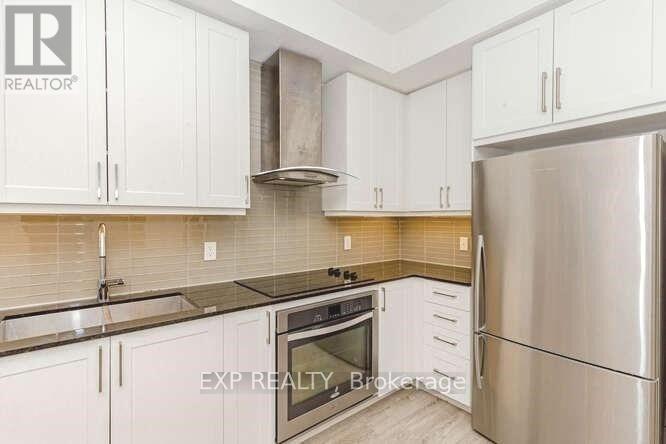 1603 - 9608 Yonge Street, Richmond Hill, Ontario  L4C 0X4 - Photo 9 - N12995064