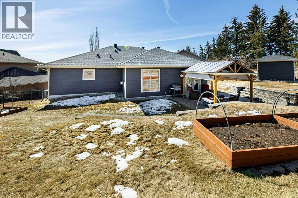 6 Cranna Place, Lacombe, Alberta  T4L 2N7 - Photo 31 - A2301009