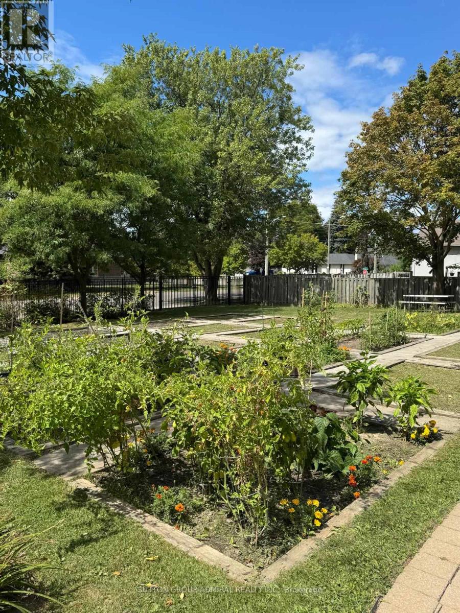 102 - 9944 Keele Street, Vaughan, Ontario  L6A 3Z4 - Photo 19 - N12995130