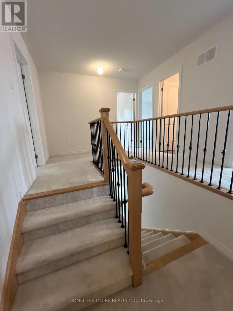 59 Wakefield Boulevard, Essa (Angus), Ontario L0M 1B5 - Photo 19 - N12995178